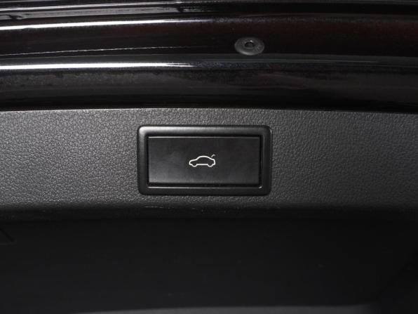 Skoda Octavia III (A7) Рестайлинг с пробегом 2019 года, цена 2 689 000 рублей, 189246 км, универсал, Автокод Объявления