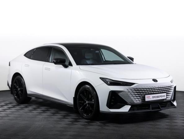 Changan UNI-V I с пробегом 2023 года, цена 2 325 000 рублей, 35111 км, лифтбек, Автокод Объявления