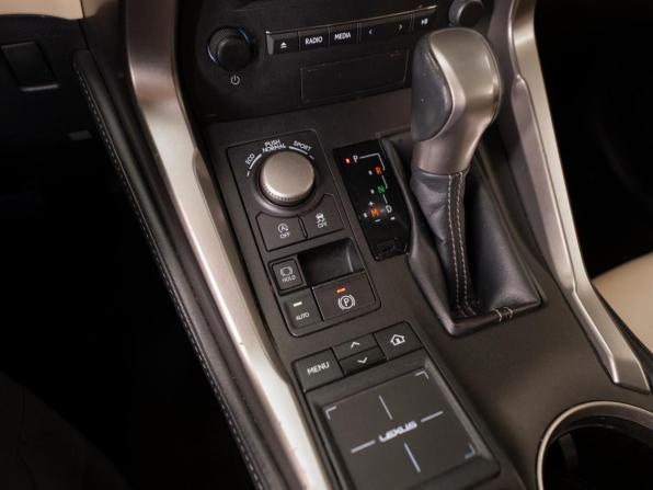 Lexus NX I с пробегом 2016 года, цена 2 580 000 рублей, 109572 км, внедорожник, Автокод Объявления
