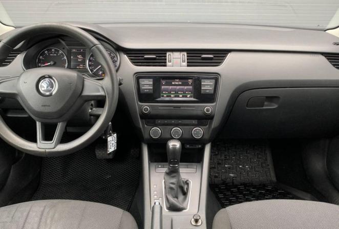 Skoda Octavia III (A7) с пробегом 2016 года, цена 1 015 000 рублей, 207441 км, лифтбек, Автокод Объявления