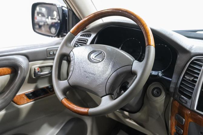 Lexus LX II Рестайлинг с пробегом 2004 года, цена 2 529 000 рублей, 298000 км, внедорожник, Автокод Объявления