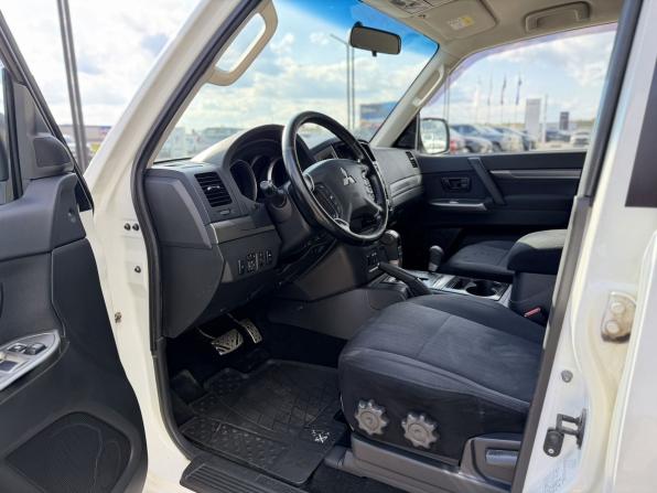 Mitsubishi Pajero IV Рестайлинг 2 с пробегом 2014 года, цена 2 650 000 рублей, 96396 км, внедорожник, Автокод Объявления