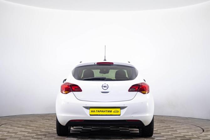 Opel Astra J с пробегом 2011 года, цена 669 000 рублей, 216000 км, хэтчбек, Автокод Объявления