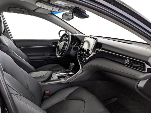Toyota Camry VIII (XV70) Рестайлинг с пробегом 2022 года, цена 2 900 000 рублей, 110323 км, седан, Автокод Объявления