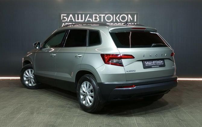 Skoda Karoq I с пробегом 2020 года, цена 2 149 000 рублей, 145846 км, внедорожник, Автокод Объявления