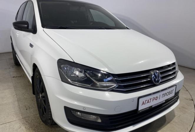 Volkswagen Polo V Рестайлинг с пробегом 2019 года, цена 1 290 000 рублей, 207090 км, седан, Автокод Объявления