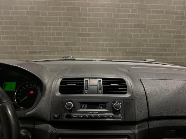 Skoda Fabia II Рестайлинг с пробегом 2012 года, цена 600 000 рублей, 203664 км, хэтчбек, Автокод Объявления