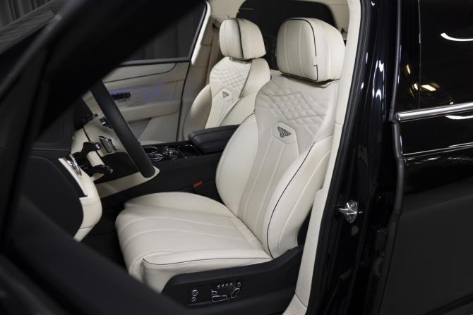 Новый Bentley Bentayga I Рестайлинг 2026 года, цена 43 599 200 рублей, внедорожник, Автокод Объявления