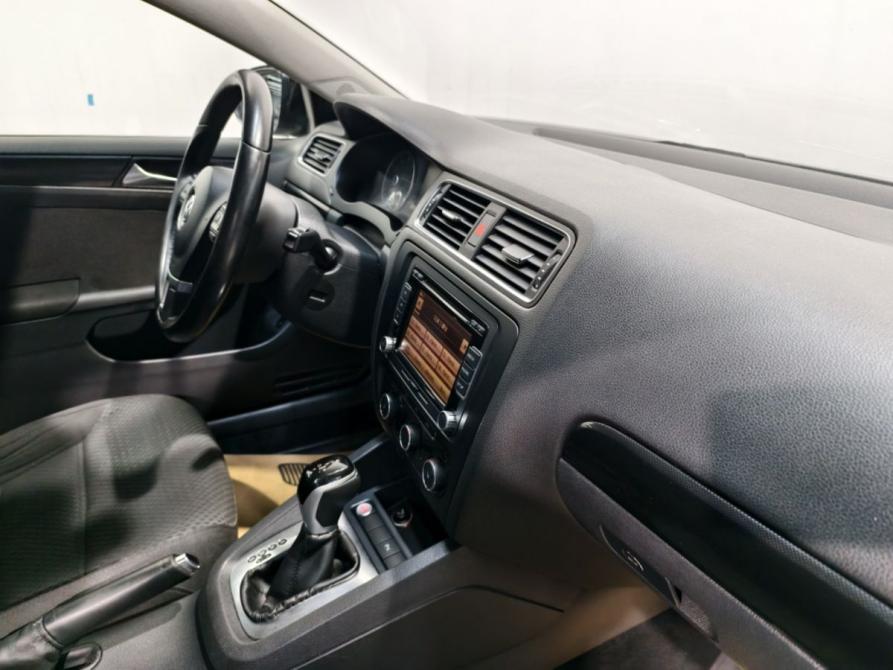 Volkswagen Jetta VI Курск  - изображение 7