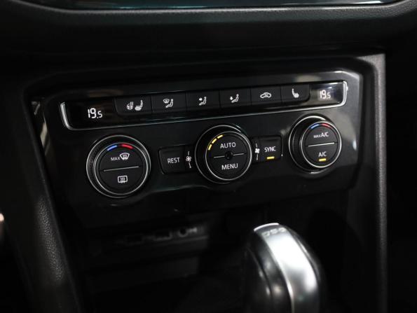 Volkswagen Tiguan II с пробегом 2019 года, цена 2 349 000 рублей, 144674 км, внедорожник, Автокод Объявления