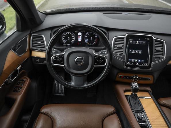 Volvo XC90 II Рестайлинг 1 с пробегом 2020 года, цена 4 899 000 рублей, 60607 км, внедорожник, Автокод Объявления