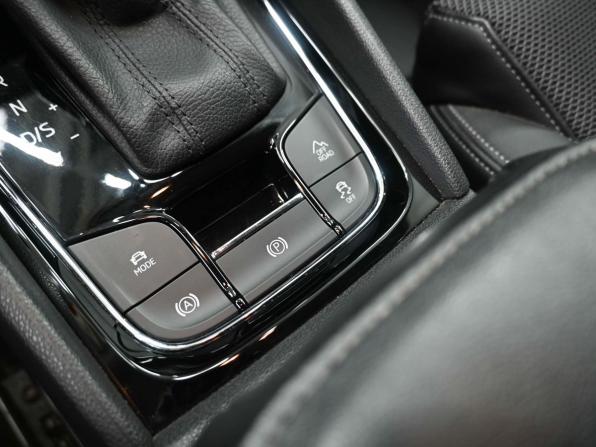 Skoda Karoq I с пробегом 2022 года, цена 2 549 900 рублей, 115000 км, внедорожник, Автокод Объявления