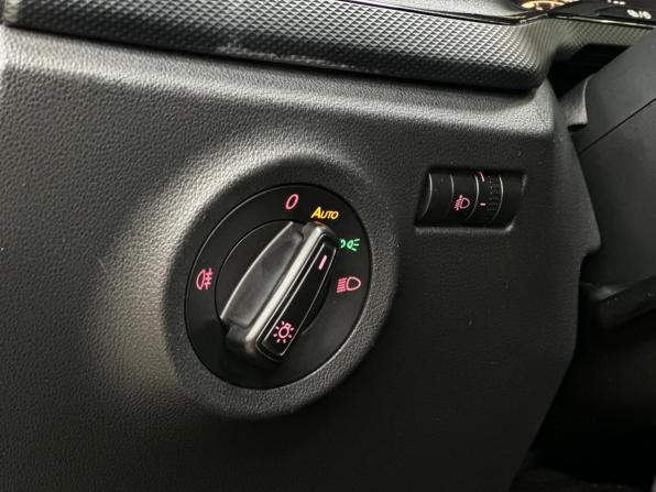Volkswagen Polo VI с пробегом 2020 года, цена 1 290 000 рублей, 142102 км, лифтбек, Автокод Объявления