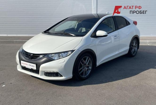 Honda Civic IX с пробегом 2012 года, цена 1 050 000 рублей, 272245 км, хэтчбек, Автокод Объявления