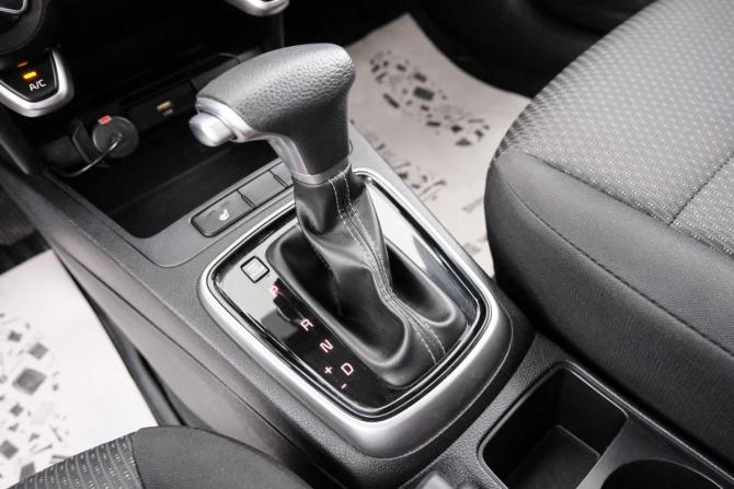 Kia Rio IV Рестайлинг с пробегом 2021 года, цена 1 699 000 рублей, 70000 км, седан, Автокод Объявления
