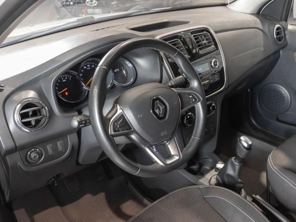 Renault Logan II Рестайлинг с пробегом 2020 года, цена 999 000 рублей, 83700 км, седан, Автокод Объявления