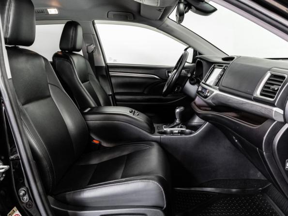 Toyota Highlander III (XU50) Рестайлинг с пробегом 2018 года, цена 3 999 000 рублей, 52105 км, внедорожник, Автокод Объявления