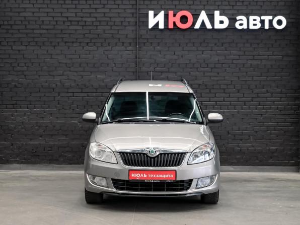 Skoda Roomster I Рестайлинг с пробегом 2012 года, цена 680 000 рублей, 154376 км, минивэн, Автокод Объявления