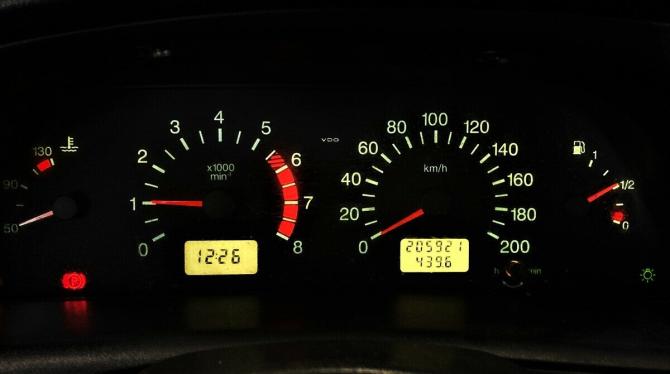 Chevrolet Niva I Рестайлинг с пробегом 2011 года, цена 349 000 рублей, 205919 км, внедорожник, Автокод Объявления
