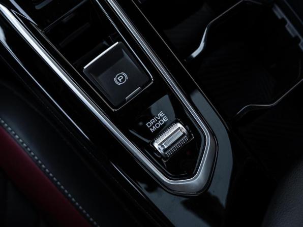 Geely Coolray I Рестайлинг с пробегом 2023 года, цена 1 870 000 рублей, 34506 км, внедорожник, Автокод Объявления