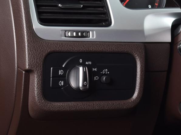 Volkswagen Touareg II с пробегом 2011 года, цена 1 979 995 рублей, 298439 км, внедорожник, Автокод Объявления