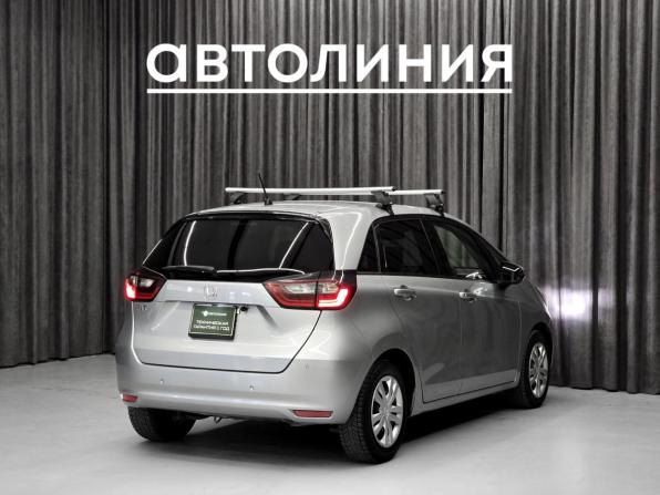 Honda Fit IV с пробегом 2021 года, цена 1 240 000 рублей, 118000 км, хэтчбек, Автокод Объявления