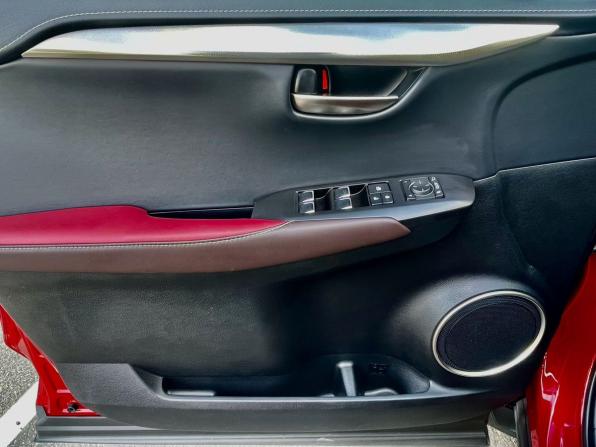 Lexus NX I Рестайлинг с пробегом 2018 года, цена 3 280 000 рублей, 66393 км, внедорожник, Автокод Объявления