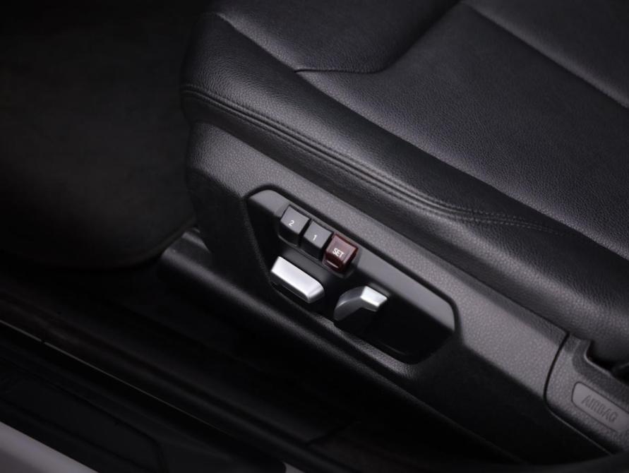 BMW 3 серии VI (F3x) Рестайлинг Санкт-Петербург  - изображение 23