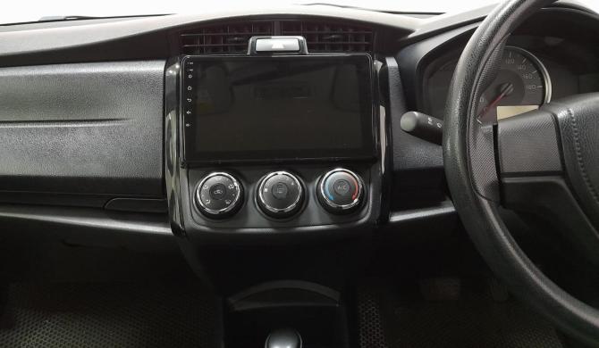 Toyota Corolla XI (E160 E170 E180) Рестайлинг 1 с пробегом 2015 года, цена 1 089 000 рублей, 86000 км, седан, Автокод Объявления