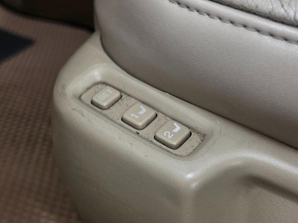 Toyota Avalon II с пробегом 2001 года, цена 850 000 рублей, 258733 км, седан, Автокод Объявления