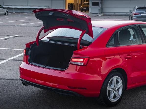 Audi A3 III (8V) Рестайлинг с пробегом 2016 года, цена 2 177 000 рублей, 58236 км, седан, Автокод Объявления