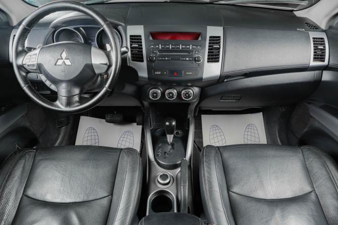 Mitsubishi Outlander II Рестайлинг с пробегом 2012 года, цена 999 000 рублей, 344000 км, внедорожник, Автокод Объявления