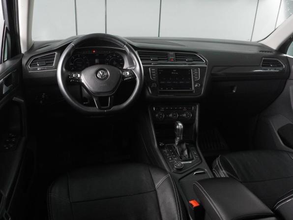Volkswagen Tiguan II с пробегом 2017 года, цена 1 979 000 рублей, 224011 км, внедорожник, Автокод Объявления