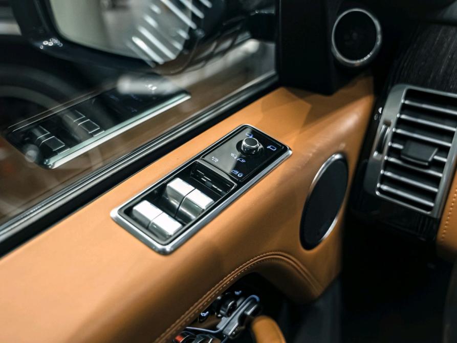 Land Rover Range Rover IV Рестайлинг Ростов-на-Дону  - изображение 23
