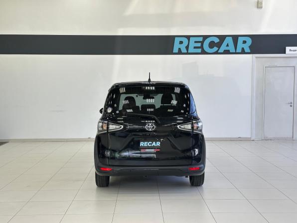 Toyota Sienta II Рестайлинг с пробегом 2022 года, цена 1 740 000 рублей, 77076 км, минивэн, Автокод Объявления