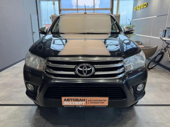 Toyota Hilux VIII с пробегом 2017 года, цена 2 549 000 рублей, 331778 км, offers.body_type.unknown, Автокод Объявления