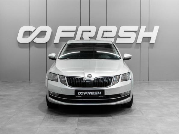 Skoda Octavia III (A7) Рестайлинг с пробегом 2018 года, цена 2 020 000 рублей, 151919 км, лифтбек, Автокод Объявления