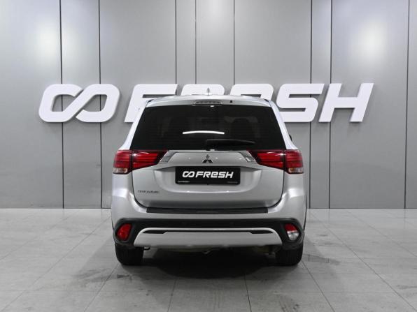 Mitsubishi Outlander III Рестайлинг 3 с пробегом 2021 года, цена 2 349 000 рублей, 87411 км, внедорожник, Автокод Объявления