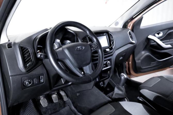 Lada (ВАЗ) XRAY I с пробегом 2017 года, цена 739 000 рублей, 115631 км, хэтчбек, Автокод Объявления