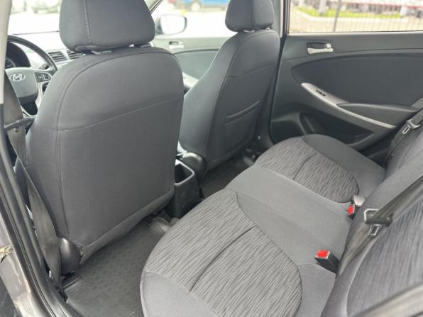 Hyundai Solaris I с пробегом 2014 года, цена 865 000 рублей, 176328 км, седан, Автокод Объявления