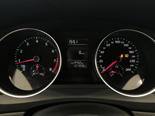 Volkswagen Jetta VI Рестайлинг с пробегом 2015 года, цена 850 000 рублей, 227845 км, седан, Автокод Объявления