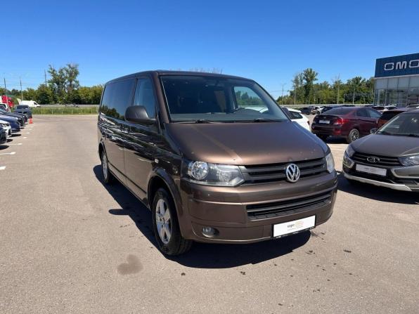Volkswagen Caravelle T5 Рестайлинг с пробегом 2013 года, цена 1 791 500 рублей, 232566 км, минивэн, Автокод Объявления