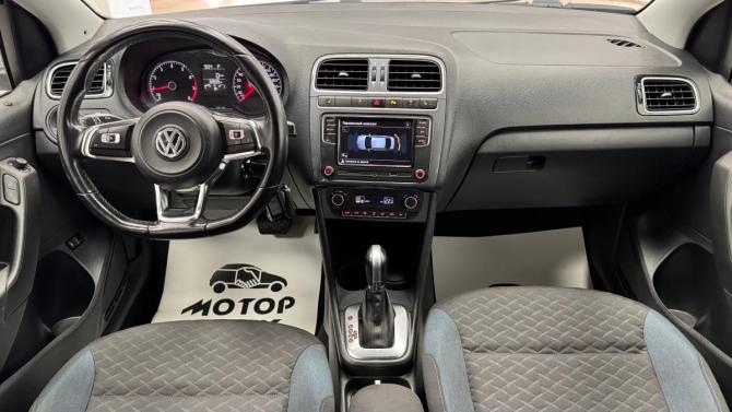 Volkswagen Polo V Рестайлинг с пробегом 2019 года, цена 1 299 500 рублей, 62504 км, седан, Автокод Объявления