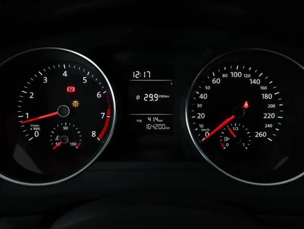Volkswagen Jetta VI Рестайлинг с пробегом 2015 года, цена 949 000 рублей, 162291 км, седан, Автокод Объявления