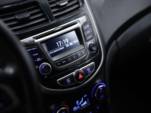Hyundai Solaris I Рестайлинг с пробегом 2014 года, цена 990 000 рублей, 158363 км, седан, Автокод Объявления