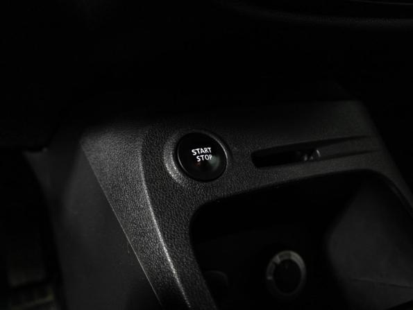 Renault Kaptur I с пробегом 2017 года, цена 1 399 000 рублей, 124301 км, внедорожник, Автокод Объявления