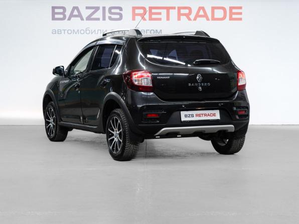 Renault Sandero II с пробегом 2015 года, цена 719 000 рублей, 145455 км, хэтчбек, Автокод Объявления