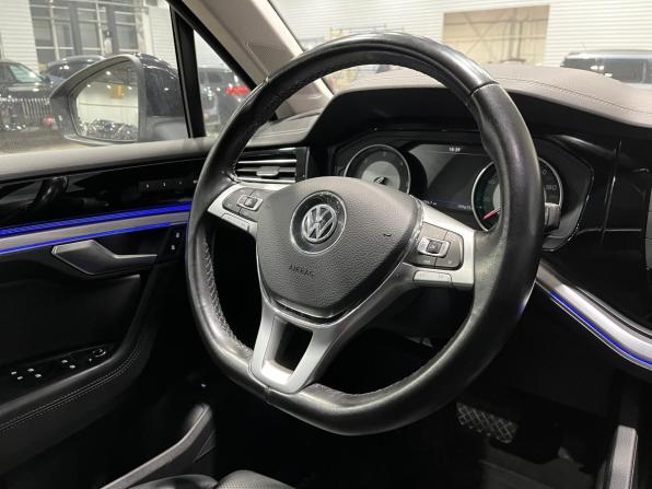 Volkswagen Touareg III с пробегом 2020 года, цена 4 450 000 рублей, 199674 км, внедорожник, Автокод Объявления