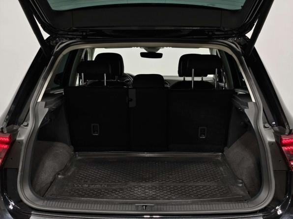 Volkswagen Tiguan II с пробегом 2020 года, цена 2 659 000 рублей, 62264 км, внедорожник, Автокод Объявления