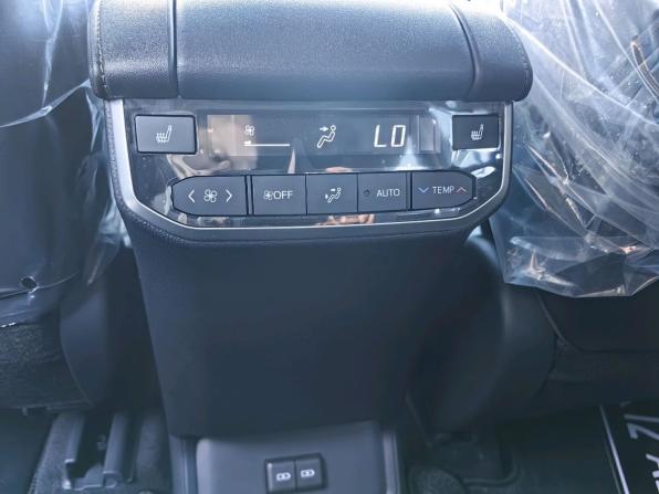 Toyota Highlander IV (XU70) с пробегом 2025 года, цена 5 399 000 рублей, 100 км, внедорожник, Автокод Объявления